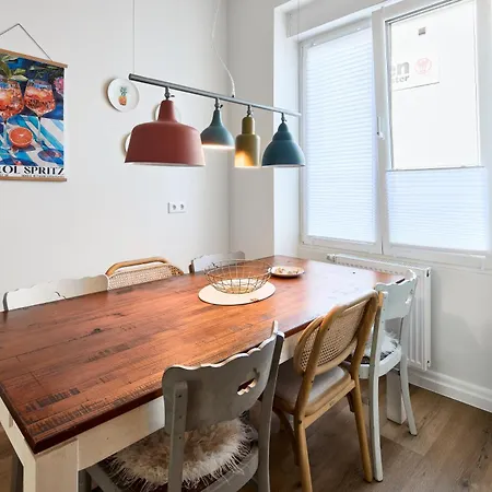 Апартаменты Level22! Geraeumig & Gemuetlich Леверкузен